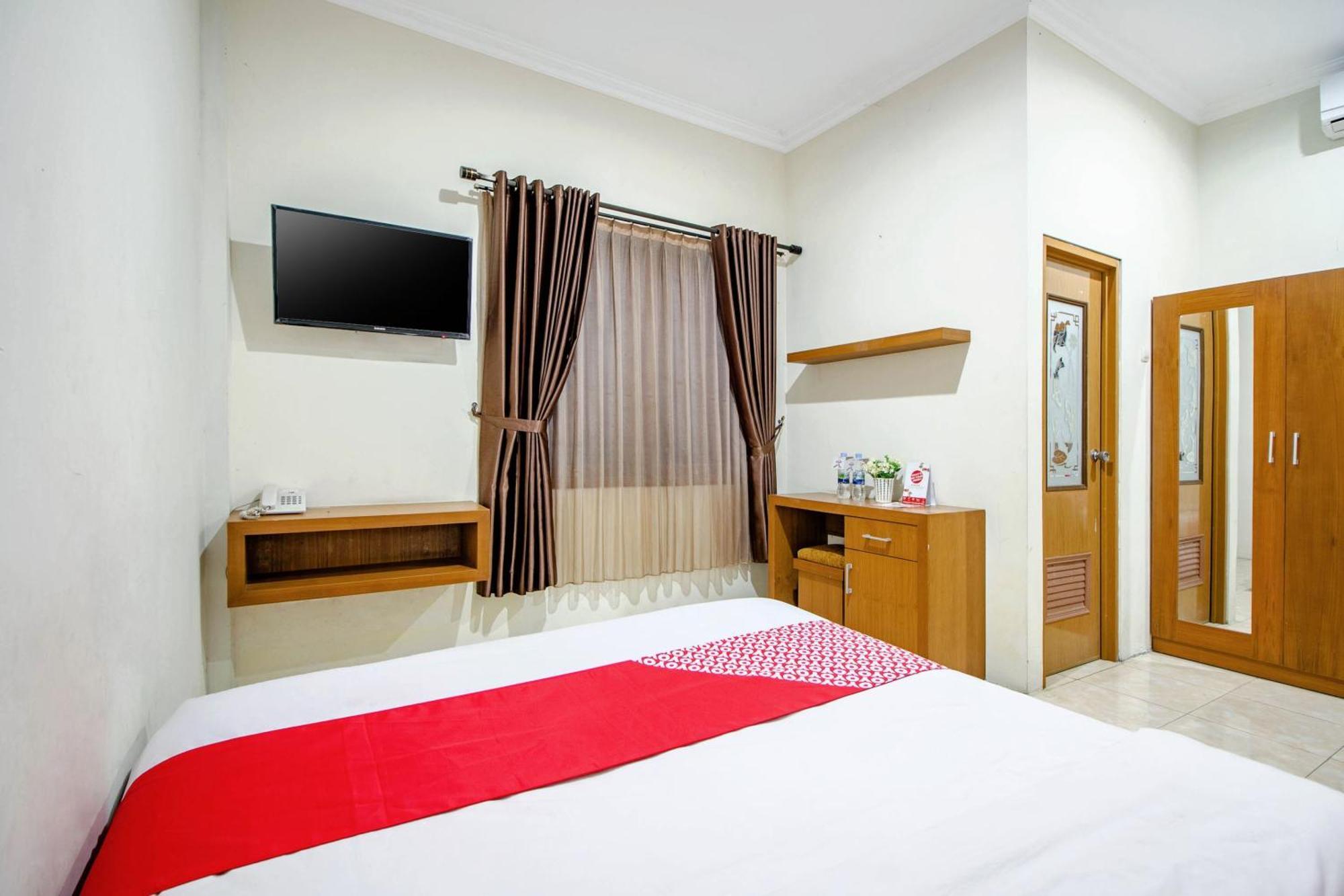 Super Oyo 250 De'Gadri Ndalem Hotel Jarakan Bagian luar foto