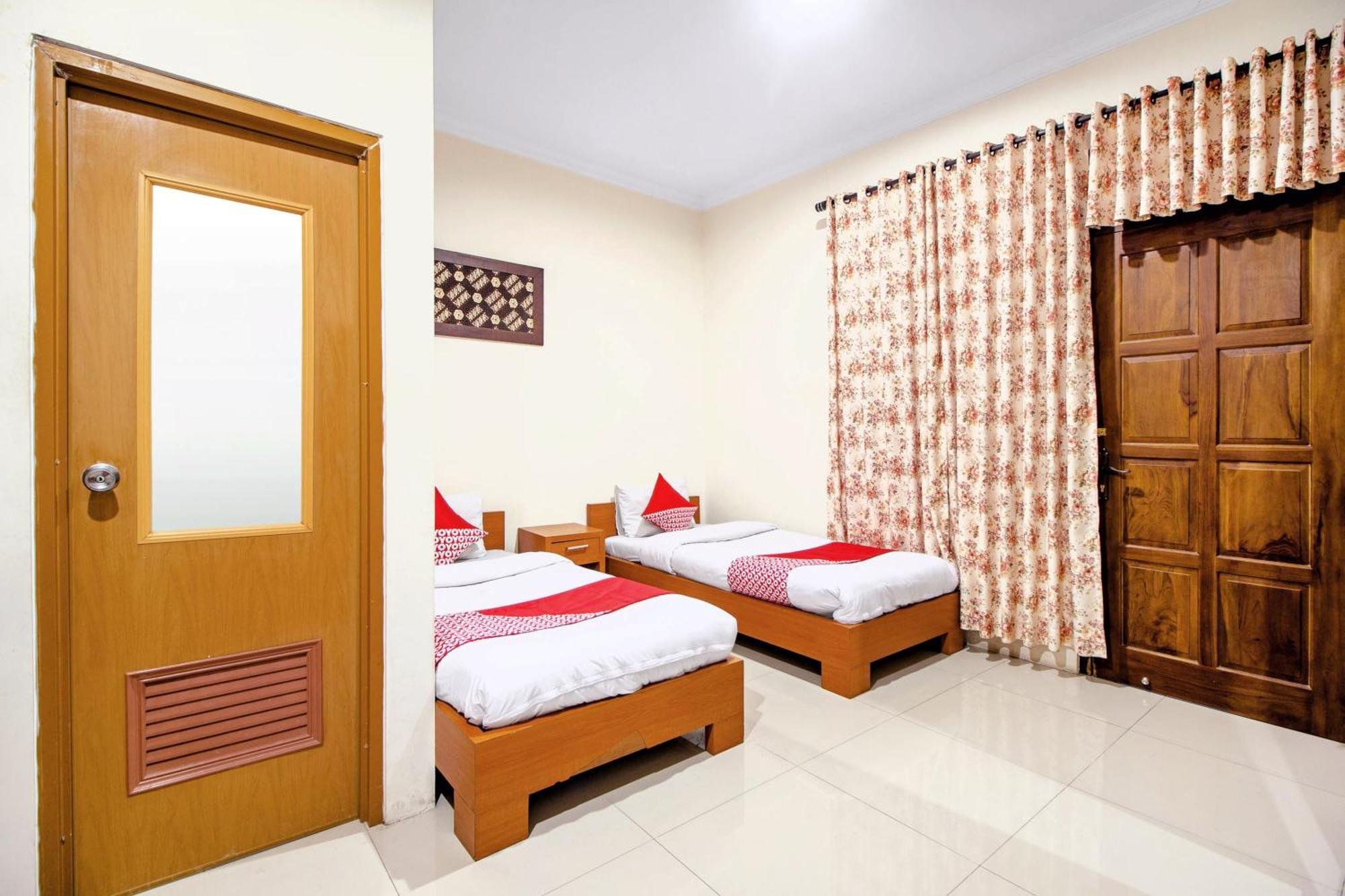 Super Oyo 250 De'Gadri Ndalem Hotel Jarakan Bagian luar foto