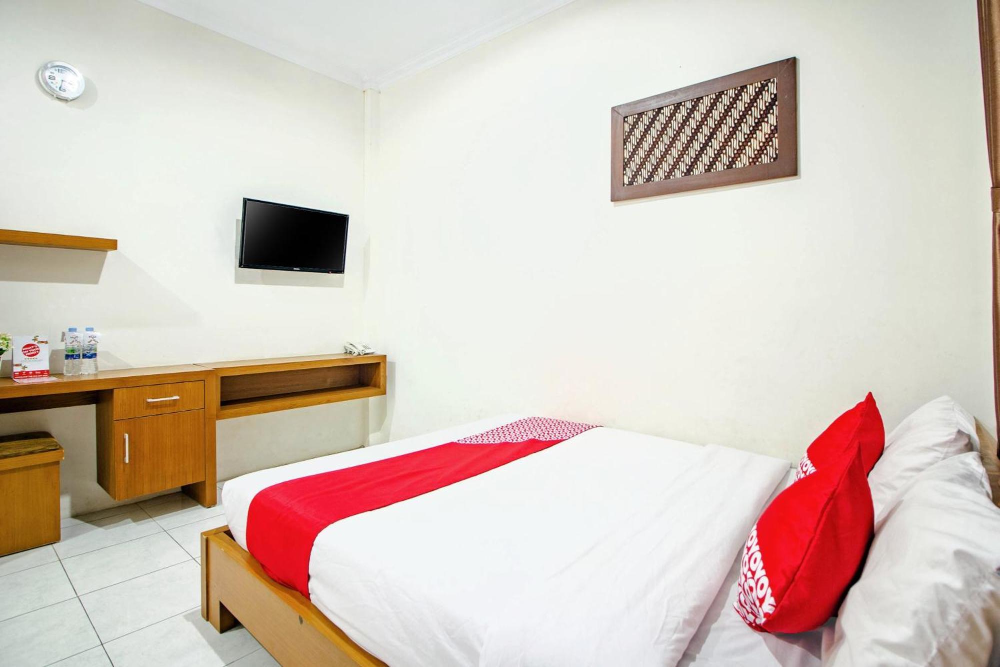 Super Oyo 250 De'Gadri Ndalem Hotel Jarakan Bagian luar foto